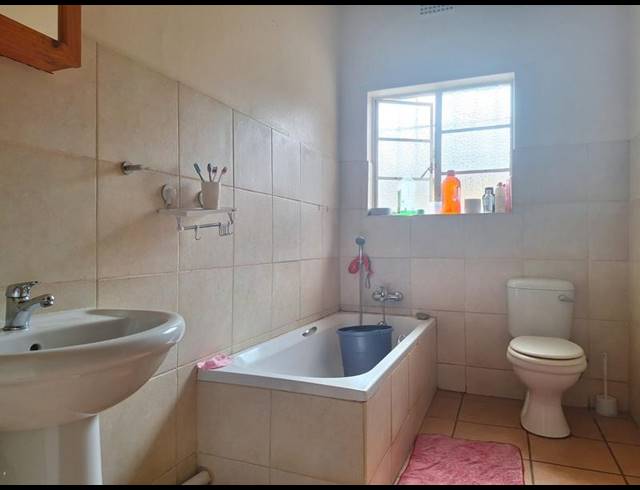 3 BEDROOM PROPERTY TO RENT IN STRUBENVALE